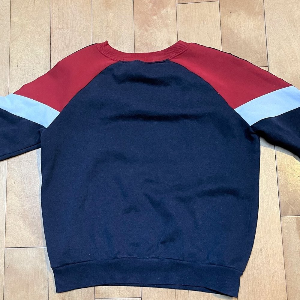 Sweatshirt - Picture 2 of 3